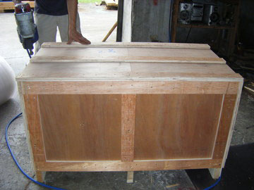 膠合木箱